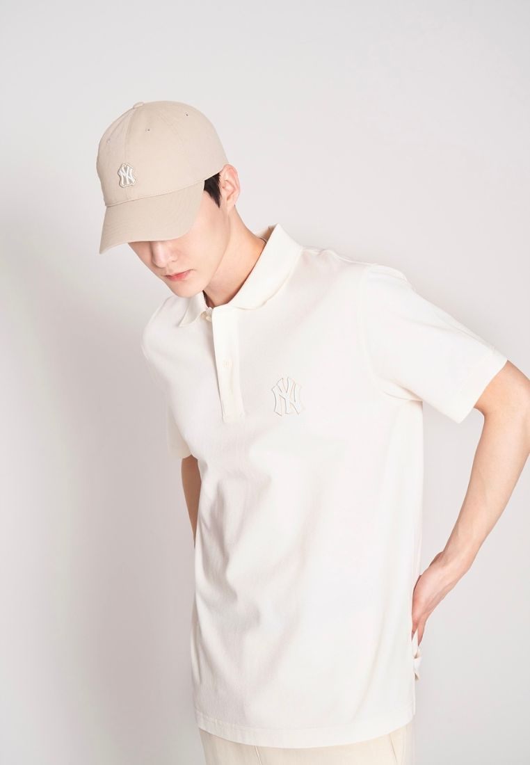 Basic Wappen Ball Cap NEW YORK YANKEES beige