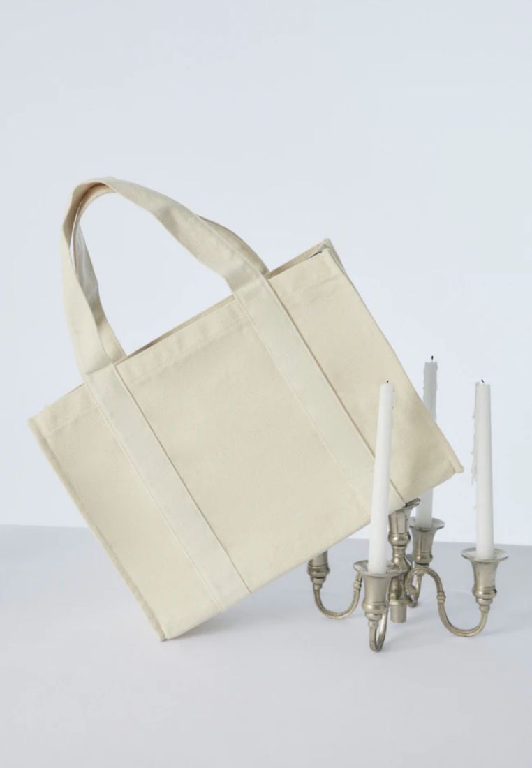 Afternoon Tea Box Tote White