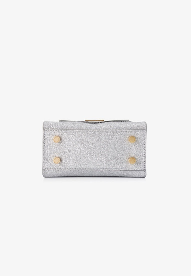 BABY SHYGIRL glitter silver