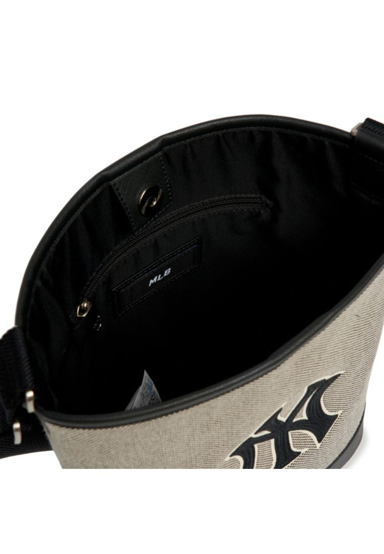 Basic Big Logo Canvas Bucket Bag NEW YORK YANKEES Black
