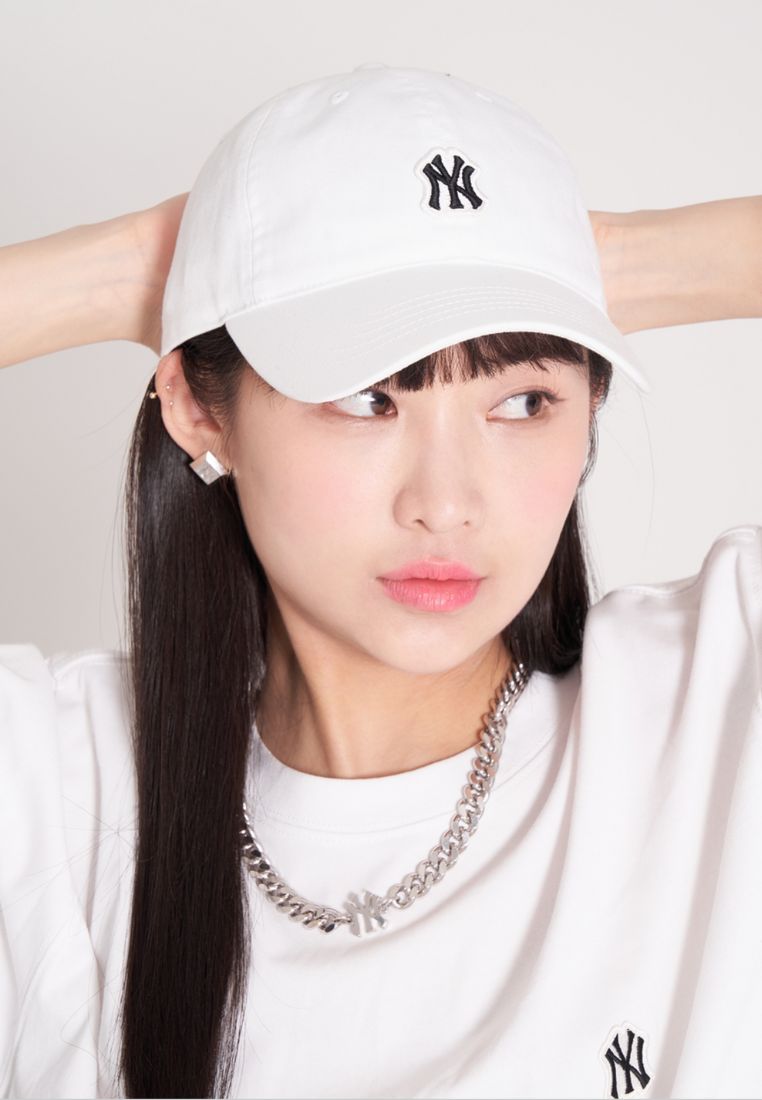 Basic Wappen Ball Cap NEW YORK YANKEES white