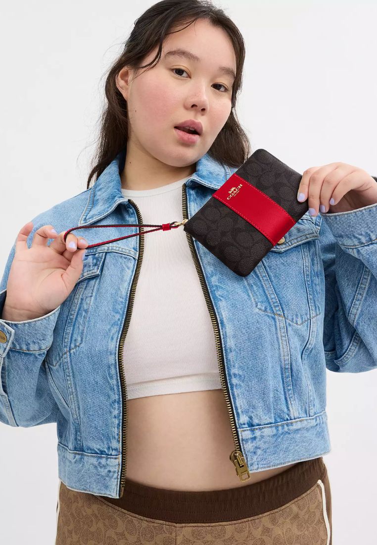 Corner Zip Wristlet In Signature Canvas With Stripe Gold Walnut Bold Red