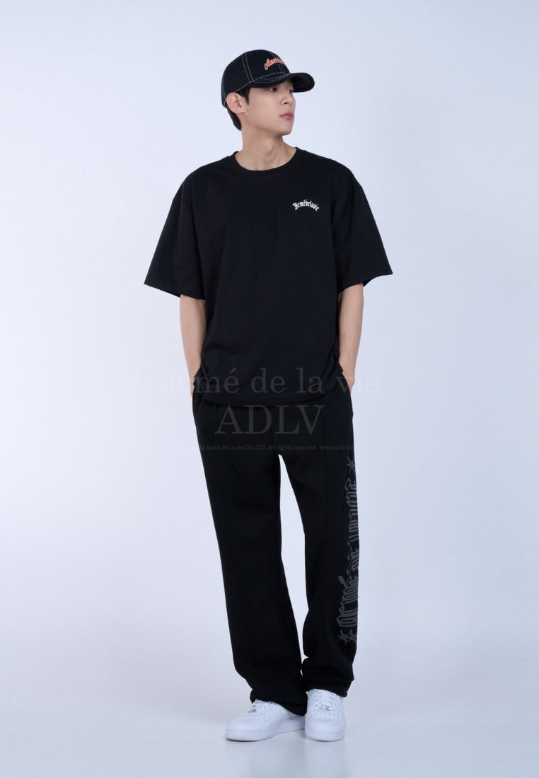 Gold Chain Bear Doll Short Sleeve T-Shirt Black