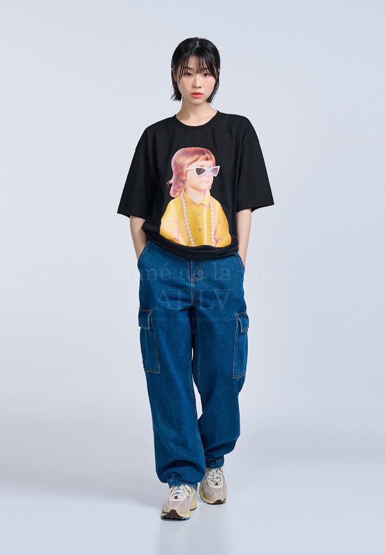 Yellow Shirt Short Sleeve T-Shirt Black