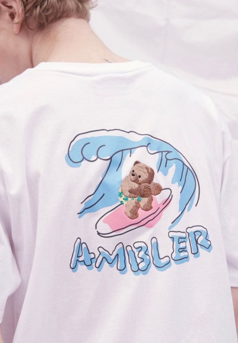 Overfit T-Shirt Surfing Bear new