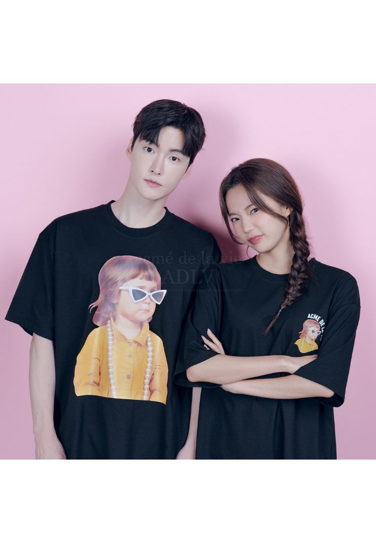 Mini Baby Face Yellow Shirt Short Sleeve T-Shirt Black