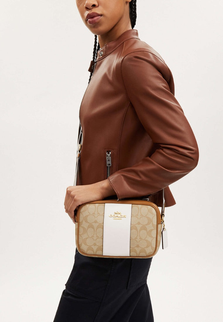 Jamie Camera Bag In Signature Canvas With Stripe Chalk Lt Saddle