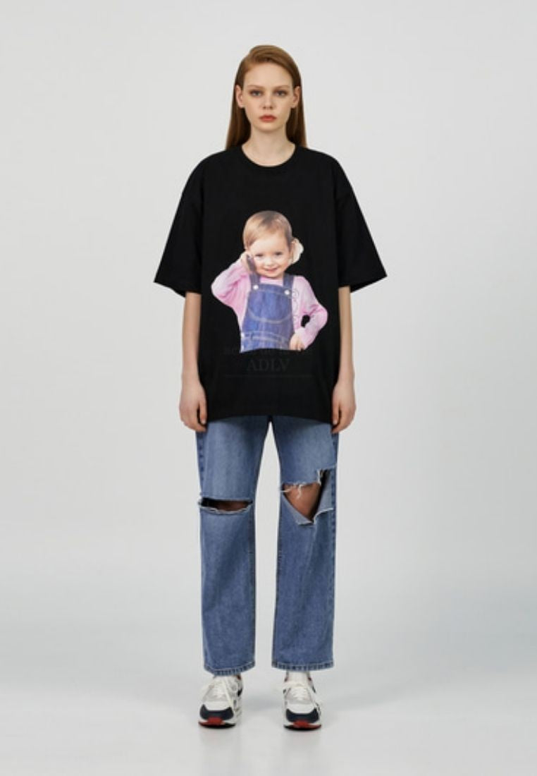 Baby Face Telephone Girl Short Sleeve T-Shirt R Black