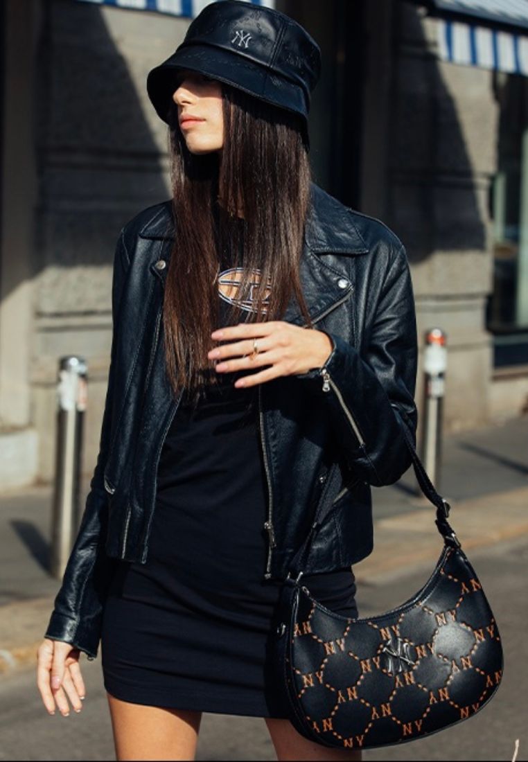 Dia MONOGRAM PU Embo L-Hobo Bag NEW YORK YANKEES black