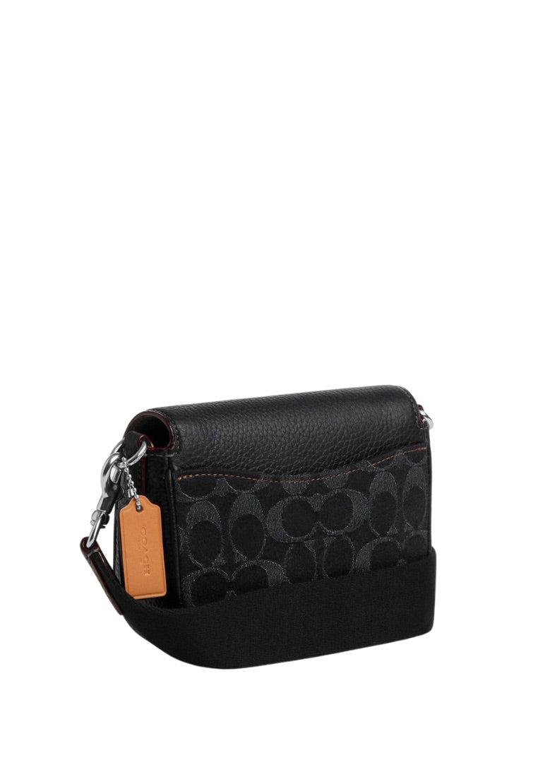 Amelia Small Saddle Bag In Signature Denim