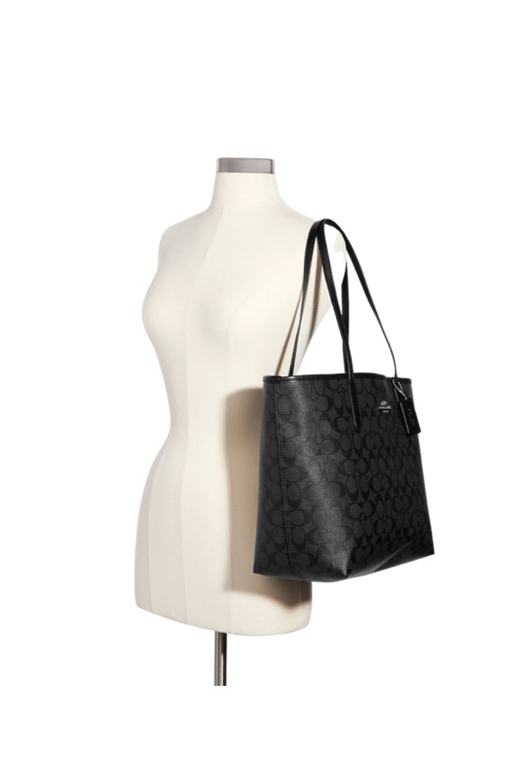 City Tote In Signature Canvas Graphite Black