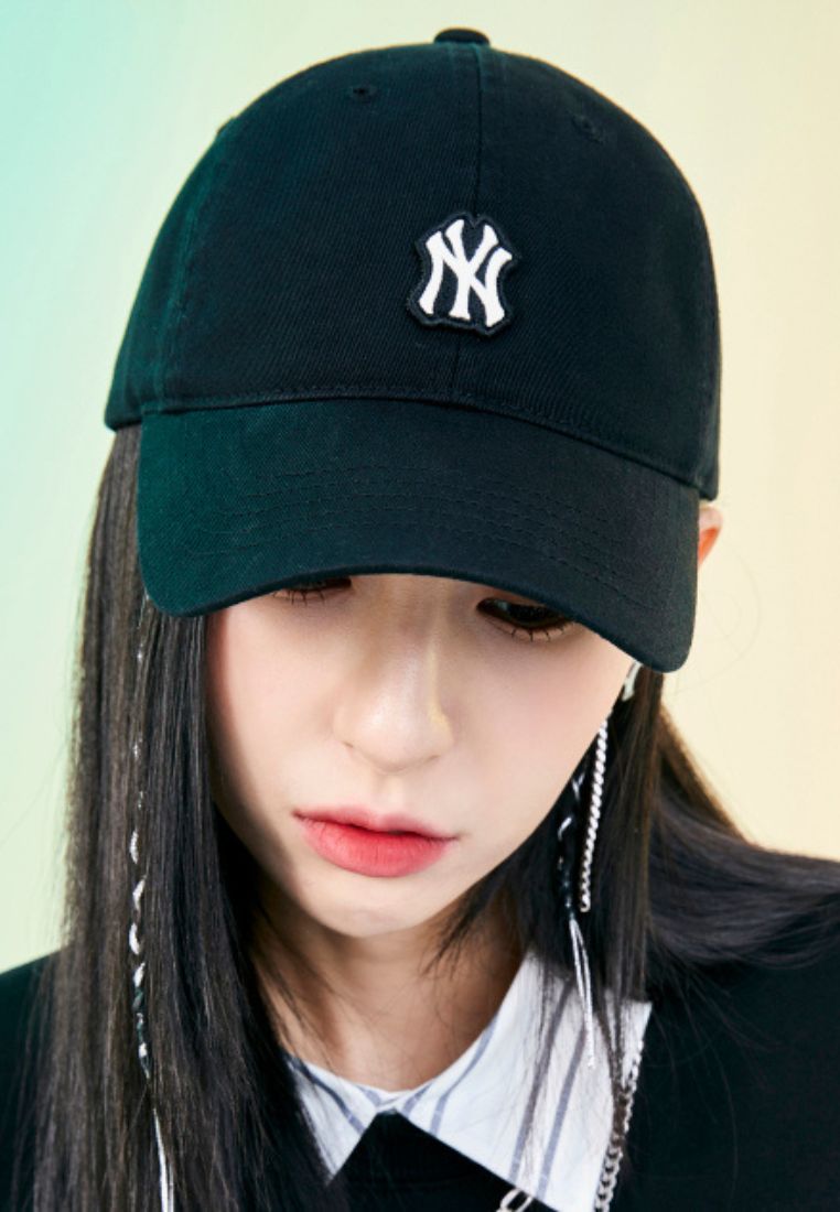 Basic Wappen Ball Cap NEW YORK YANKEES black
