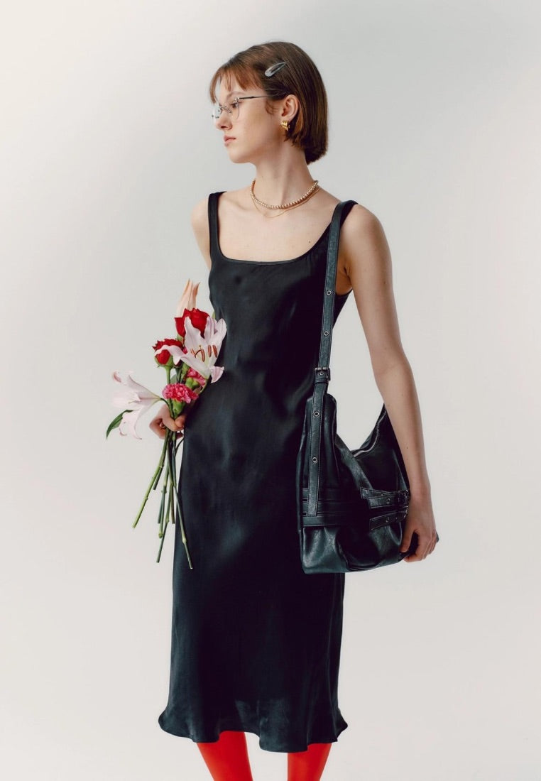 Trio Belt Mug Bag L Nappa Matt Black