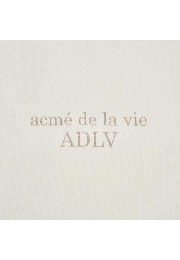 Fuzzy Dragon Artwork Short Sleeve T-Shirt Cream