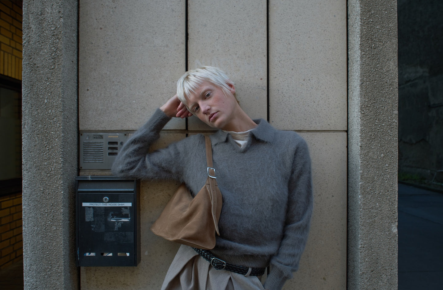 ARETE DEMI BAG nubuck fawn