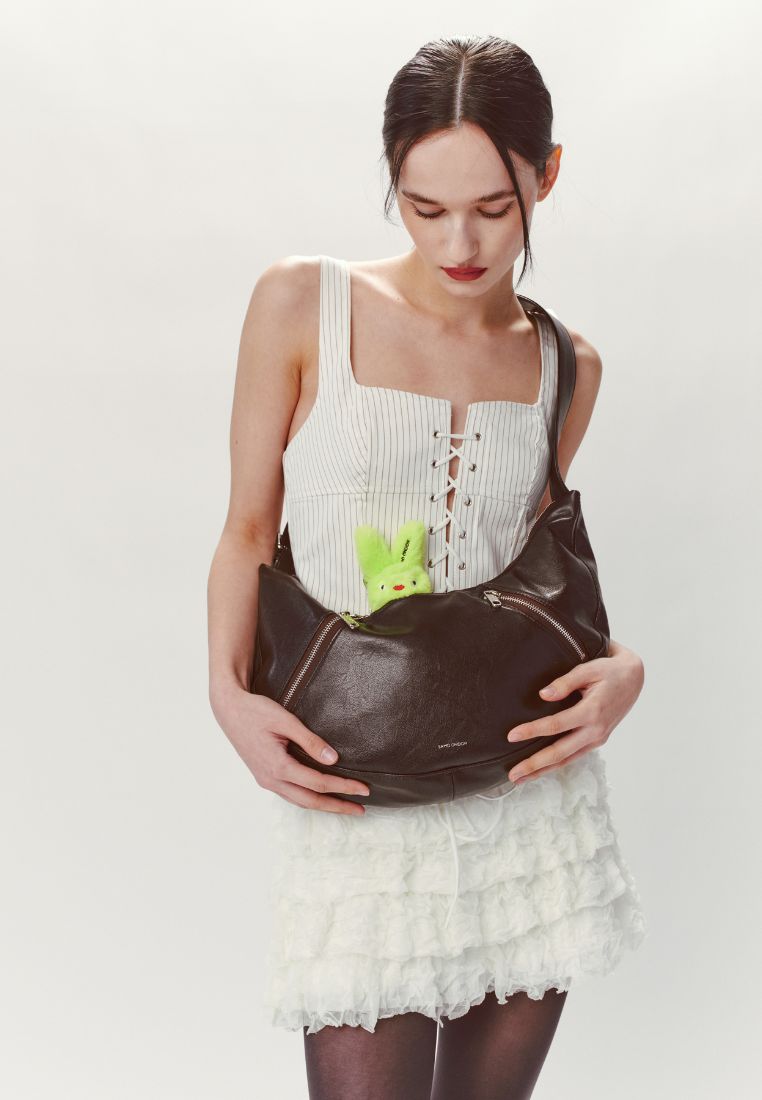 Apple sling Bag M Goat Chocolate