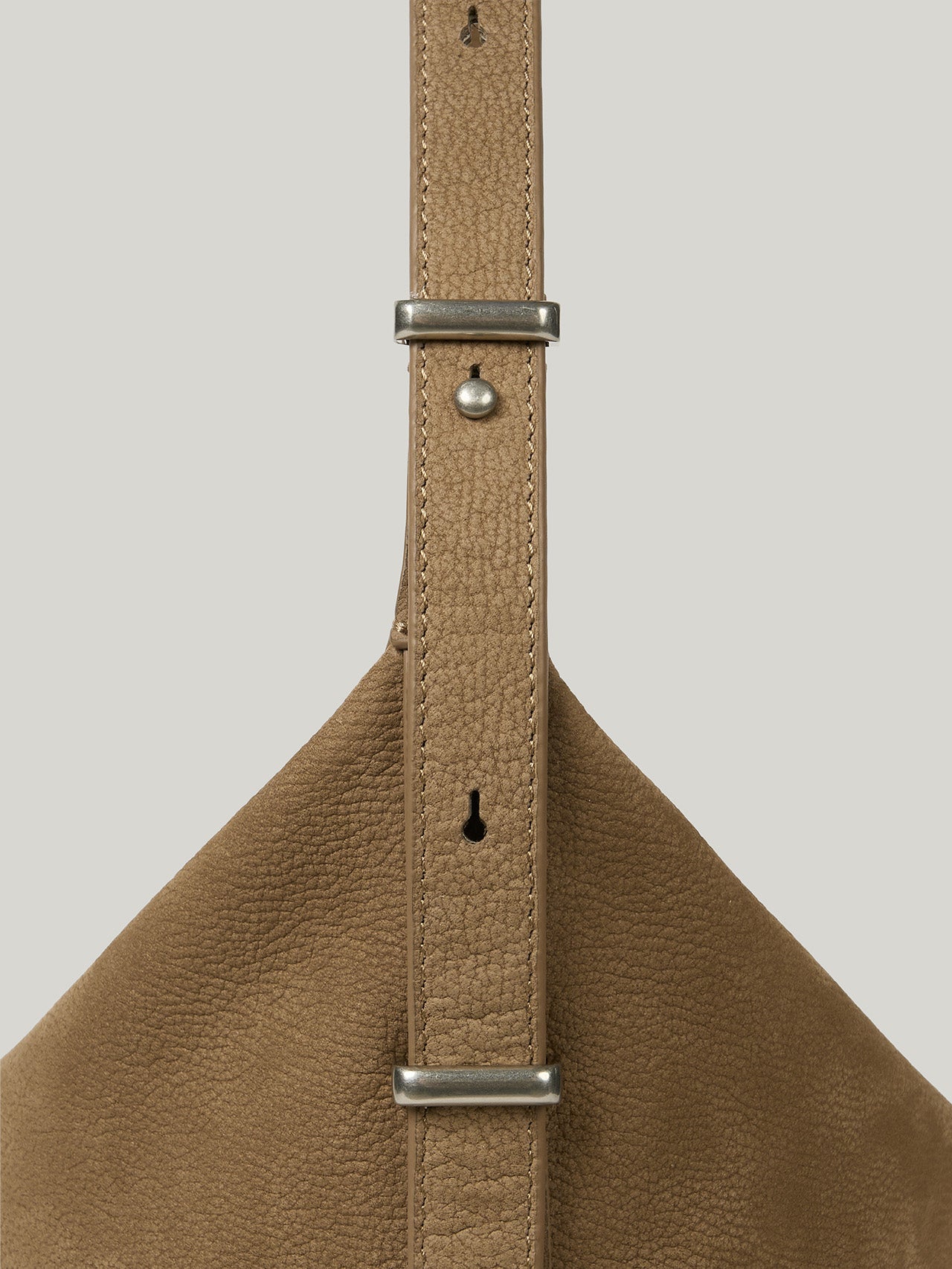 BAIA BAG nubuck fawn