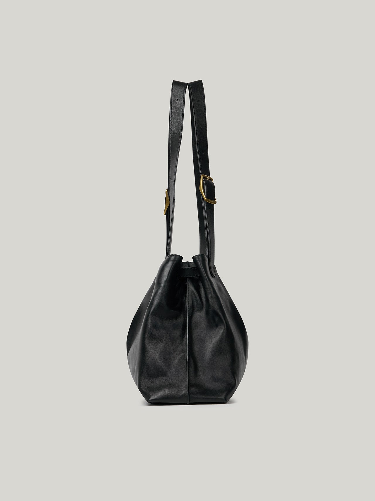 BRISE GRAND BAG soft black