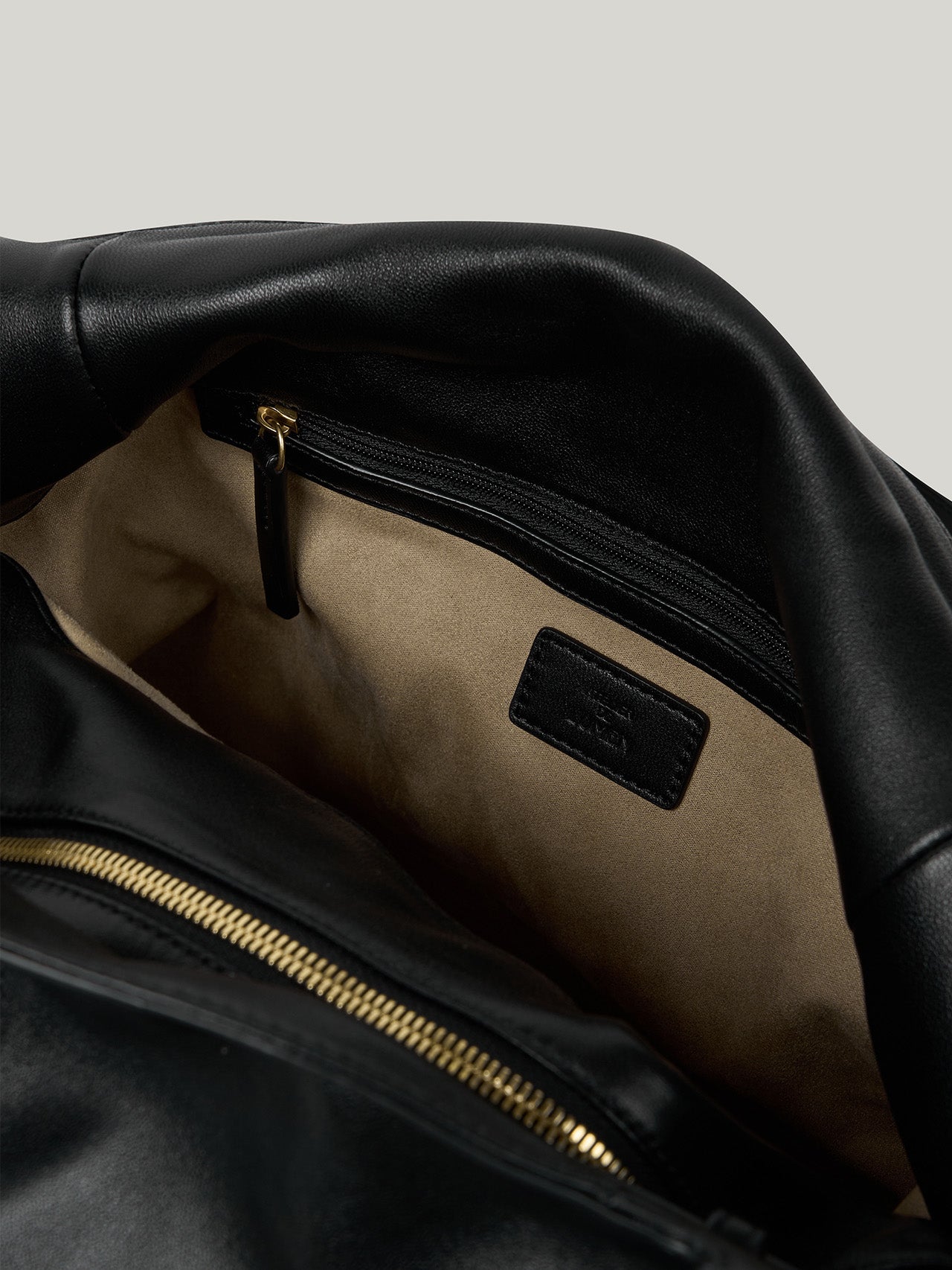 BRISE GRAND BAG soft black