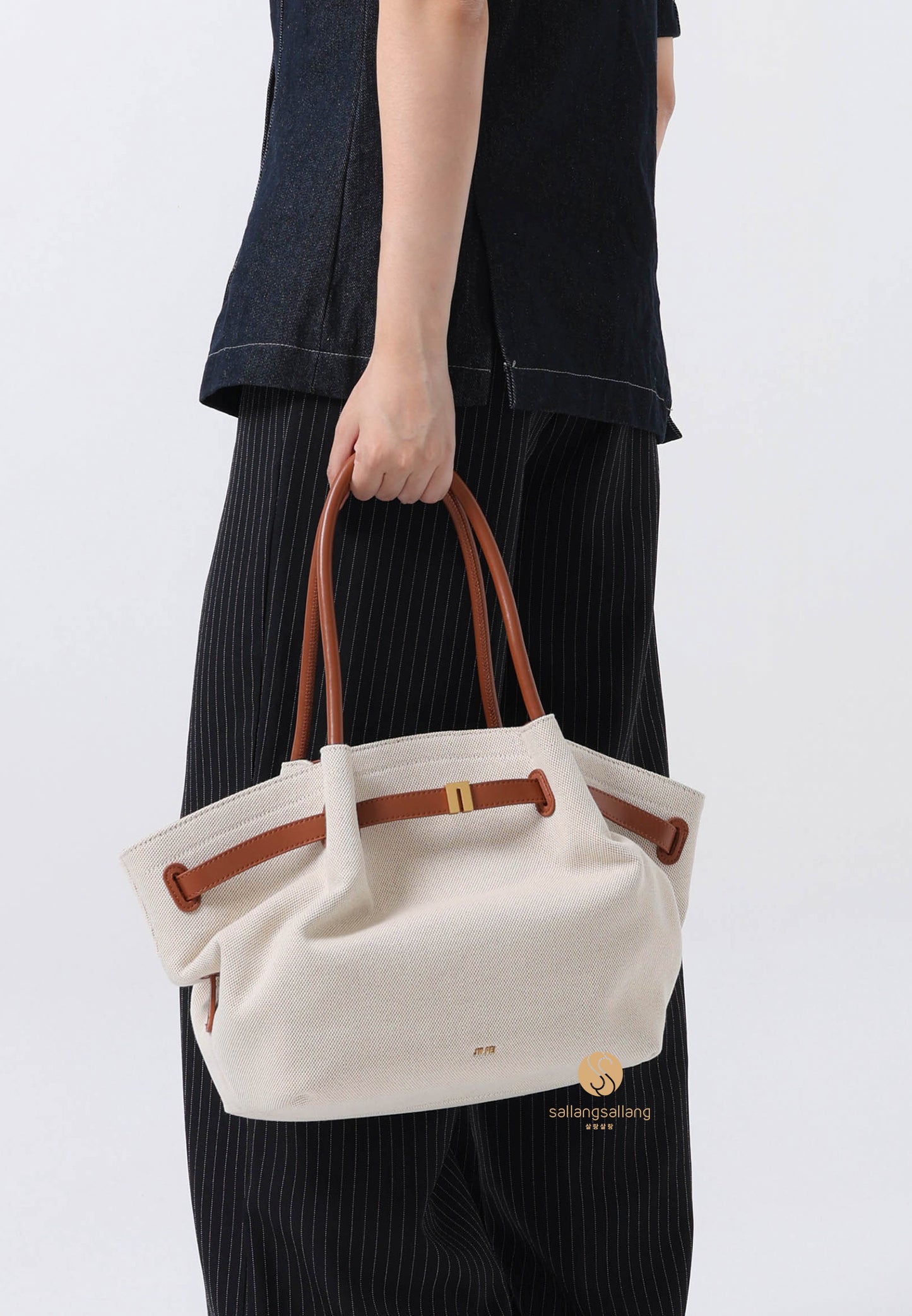 Hana Medium Tote Bag - Brown Canvas