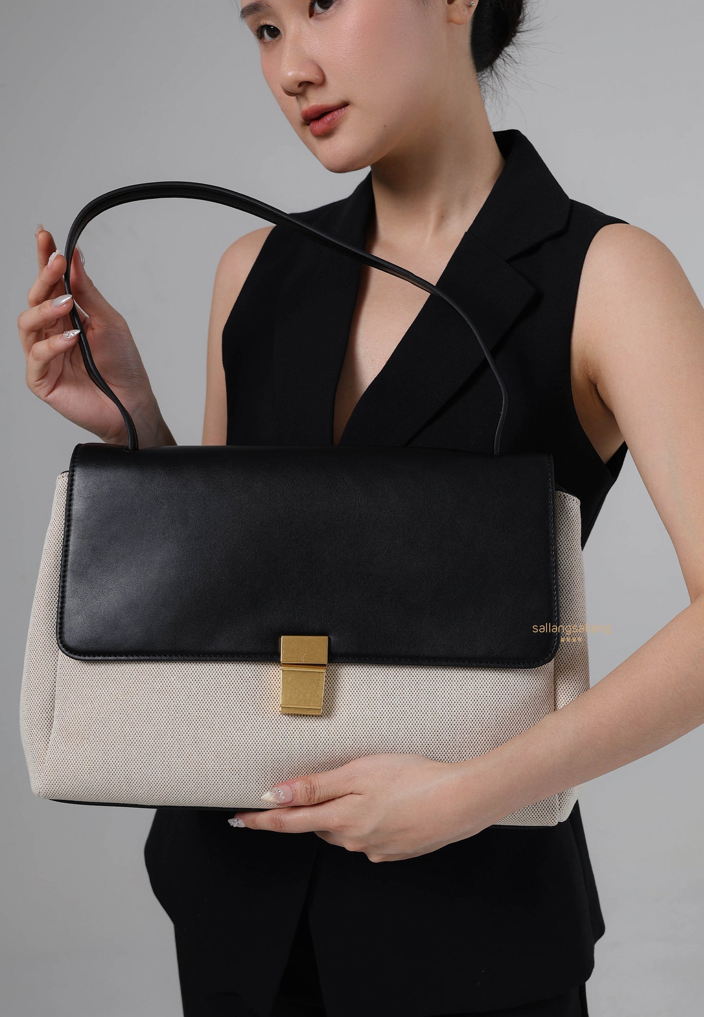 Hilary Shoulder Bag - Black Canvas
