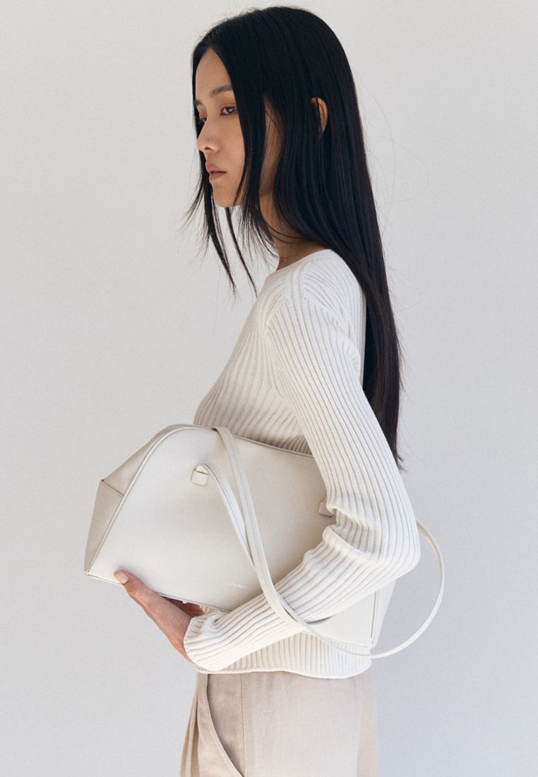 Jade Off White