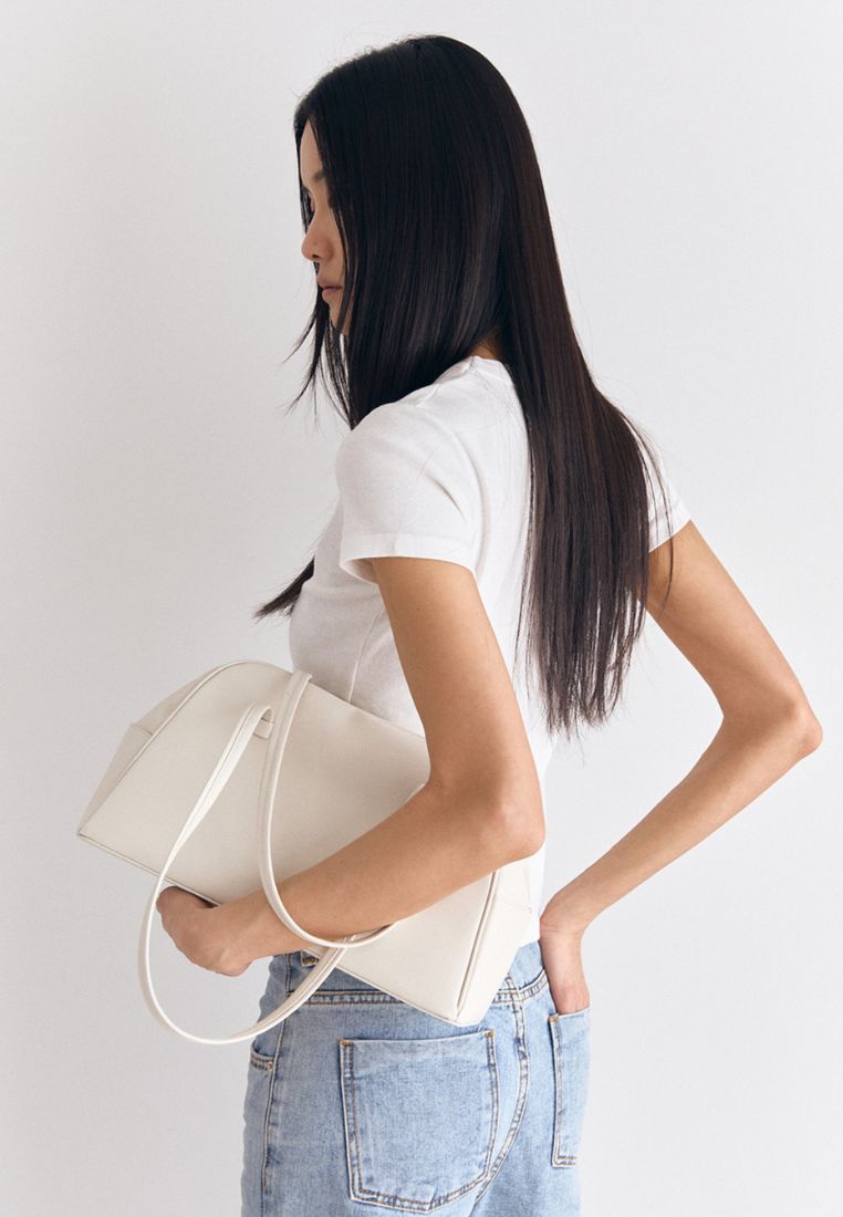 Jade Off White
