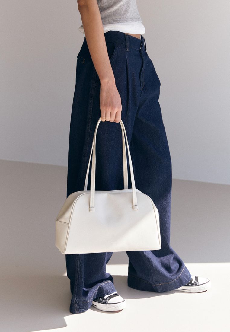 Jade Off White