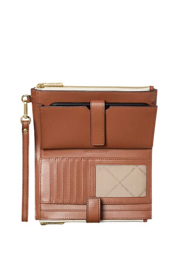 Jet Set Travel Signature Logo Smartphone Wallet Vanilla