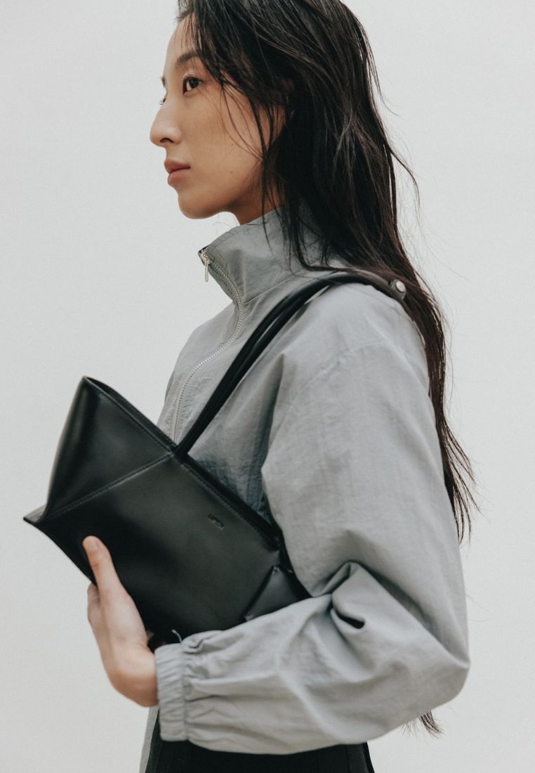 MONIQUE SHOULDER BAG soft black