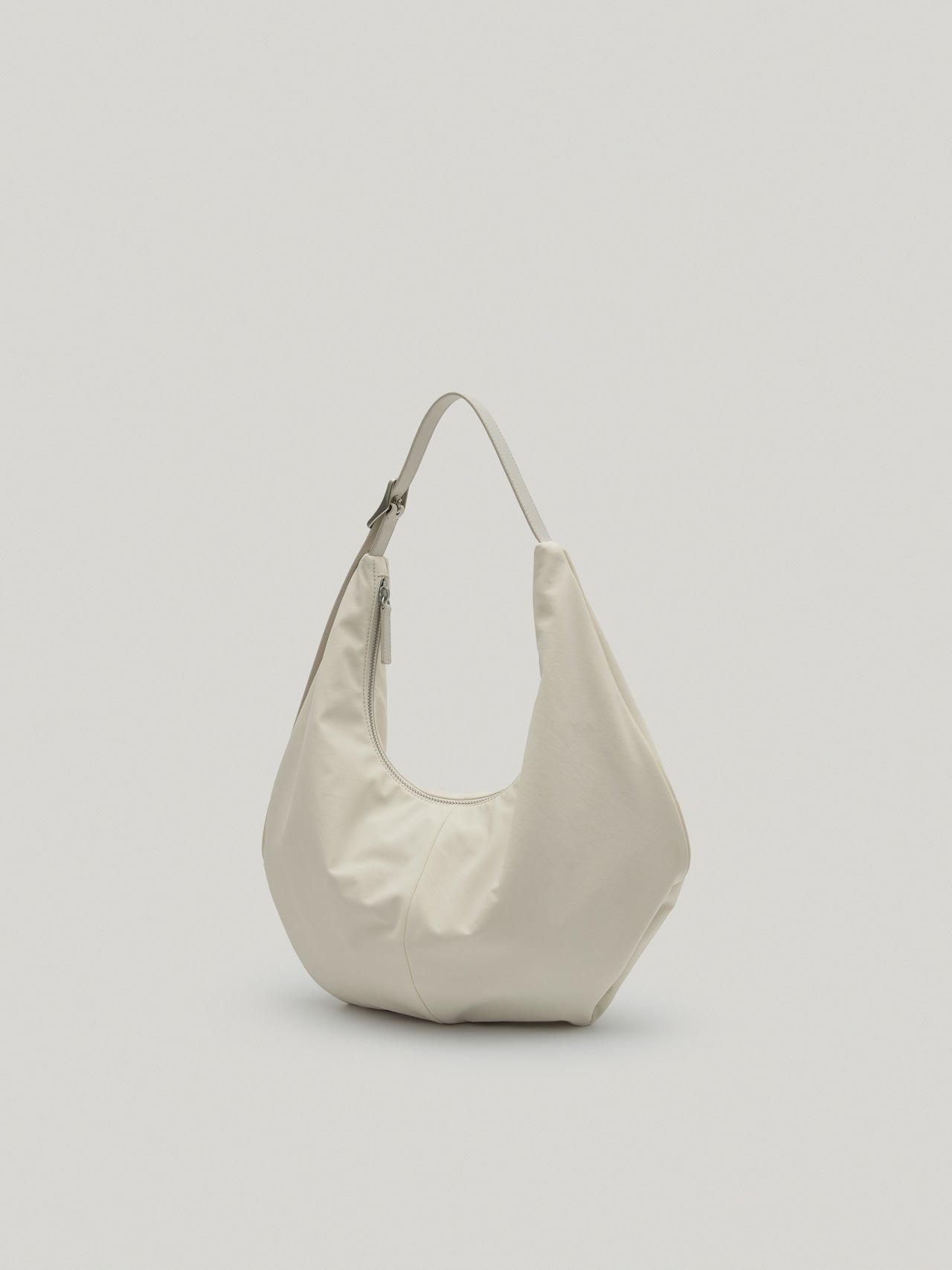MOSSY HOBO BAG ecru white