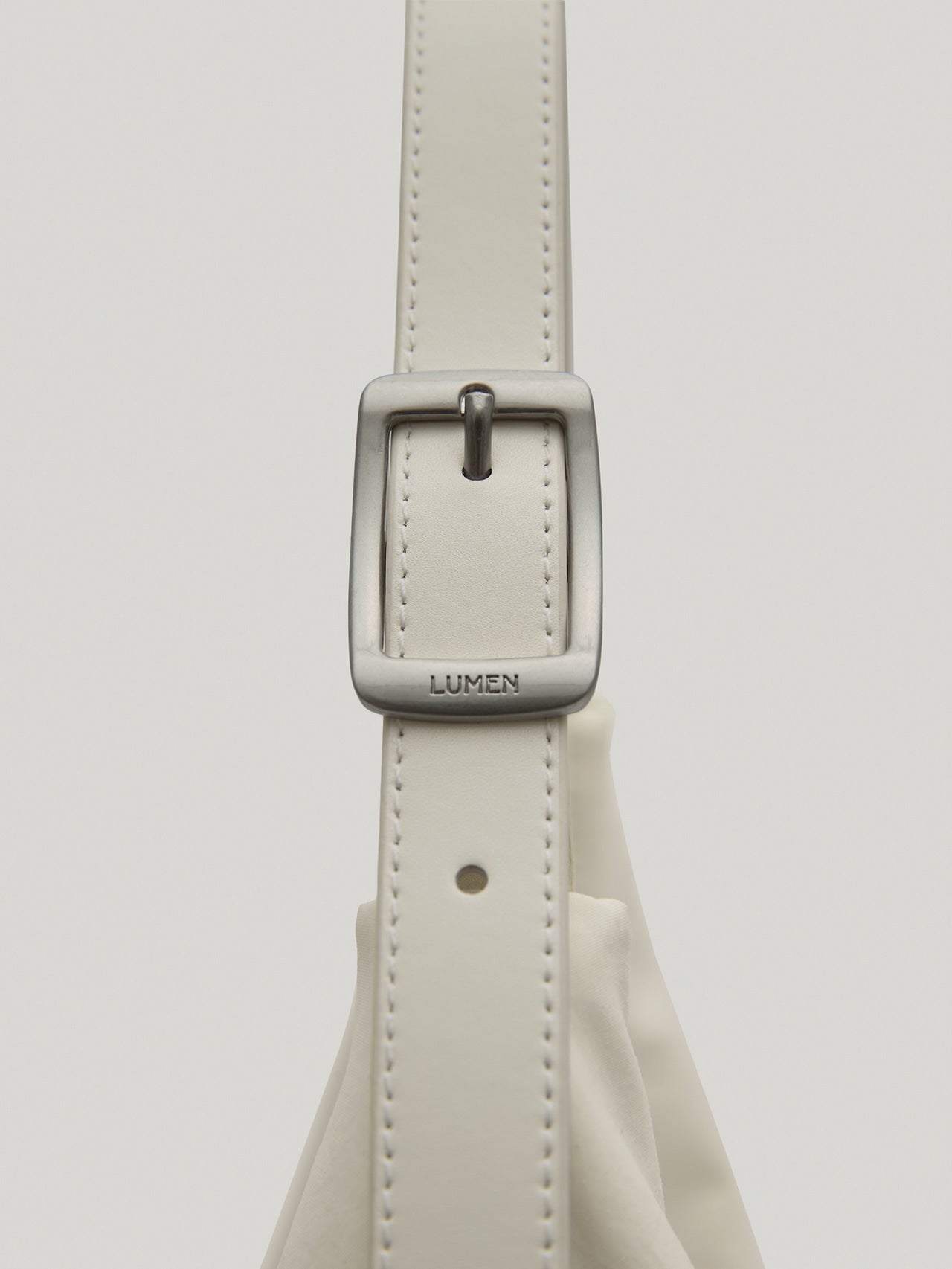 MOSSY HOBO BAG ecru white