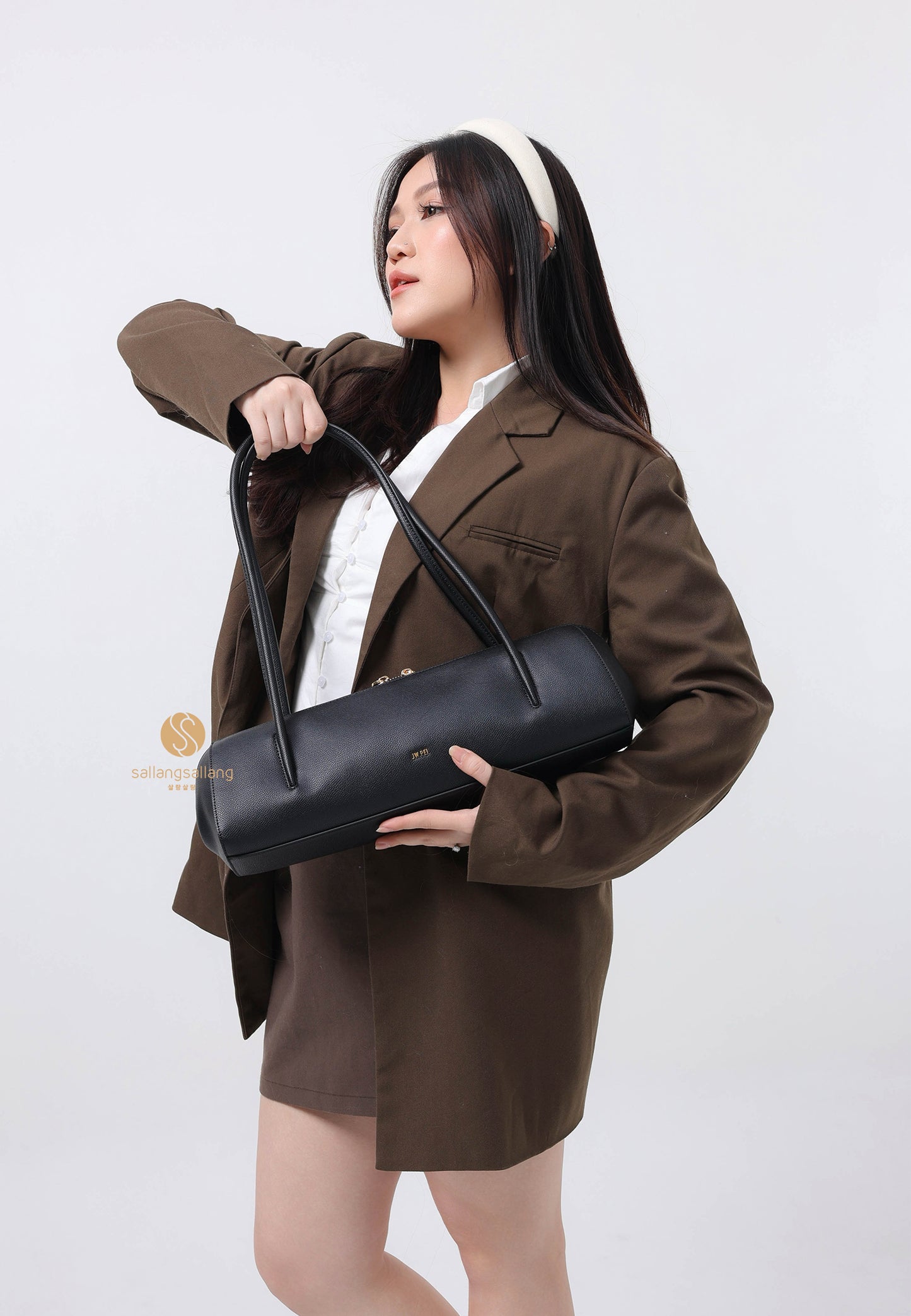 Nova Shoulder Bag - Black (leather version)