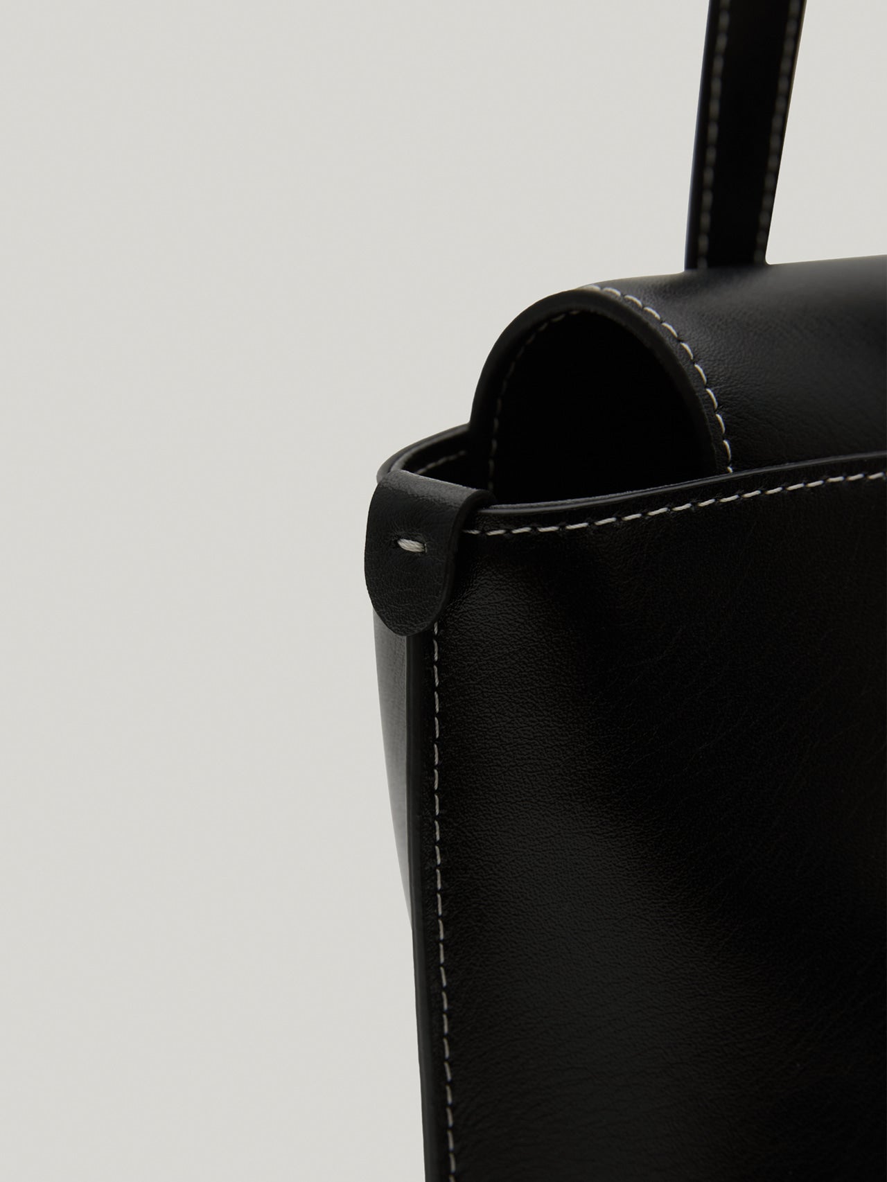PANIER FLAP BAG soft black