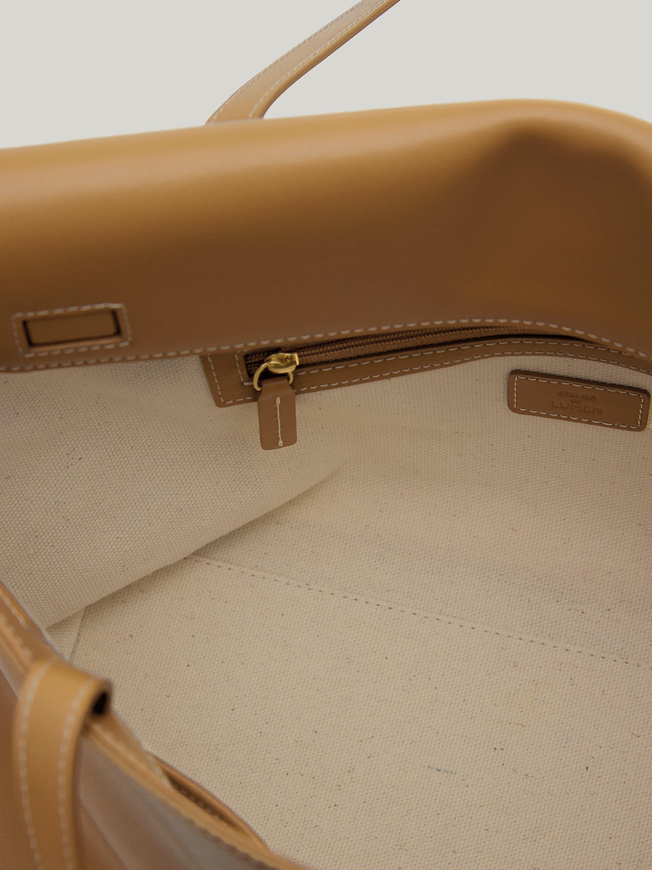 PANIER FLAP BAG tan brown
