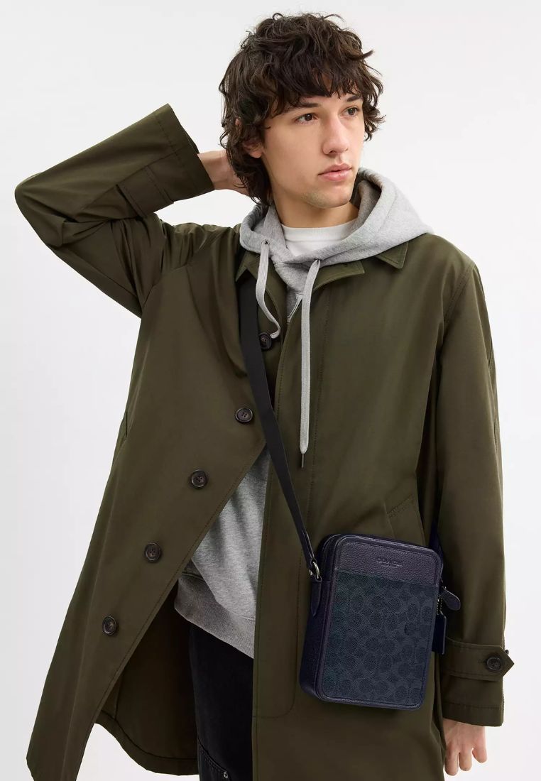 Sullivan Crossbody Bag In Signature Canvas Denim Midnight Navy