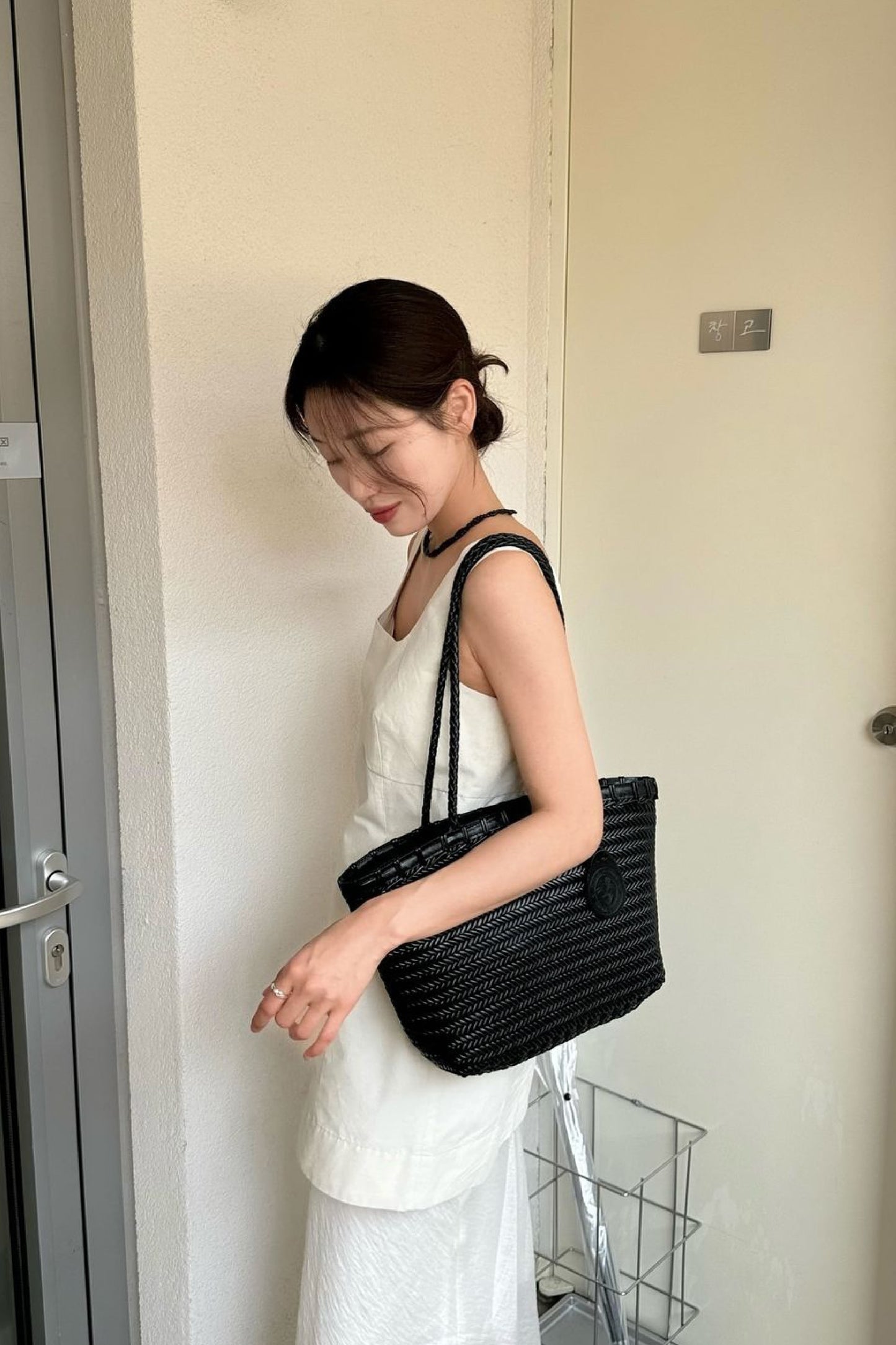 TWIG BAG dried black