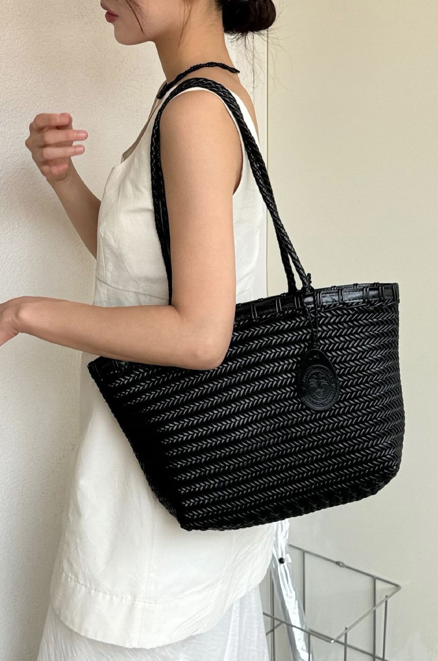 TWIG BAG dried black