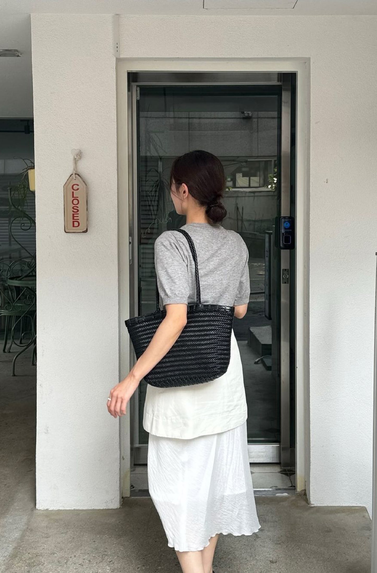 TWIG BAG dried black
