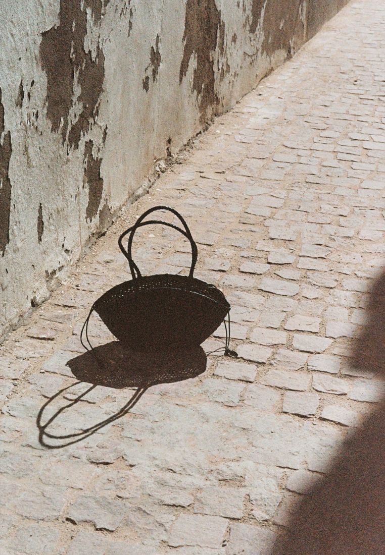 TWIG BASKET SHOULDER BAG dried black