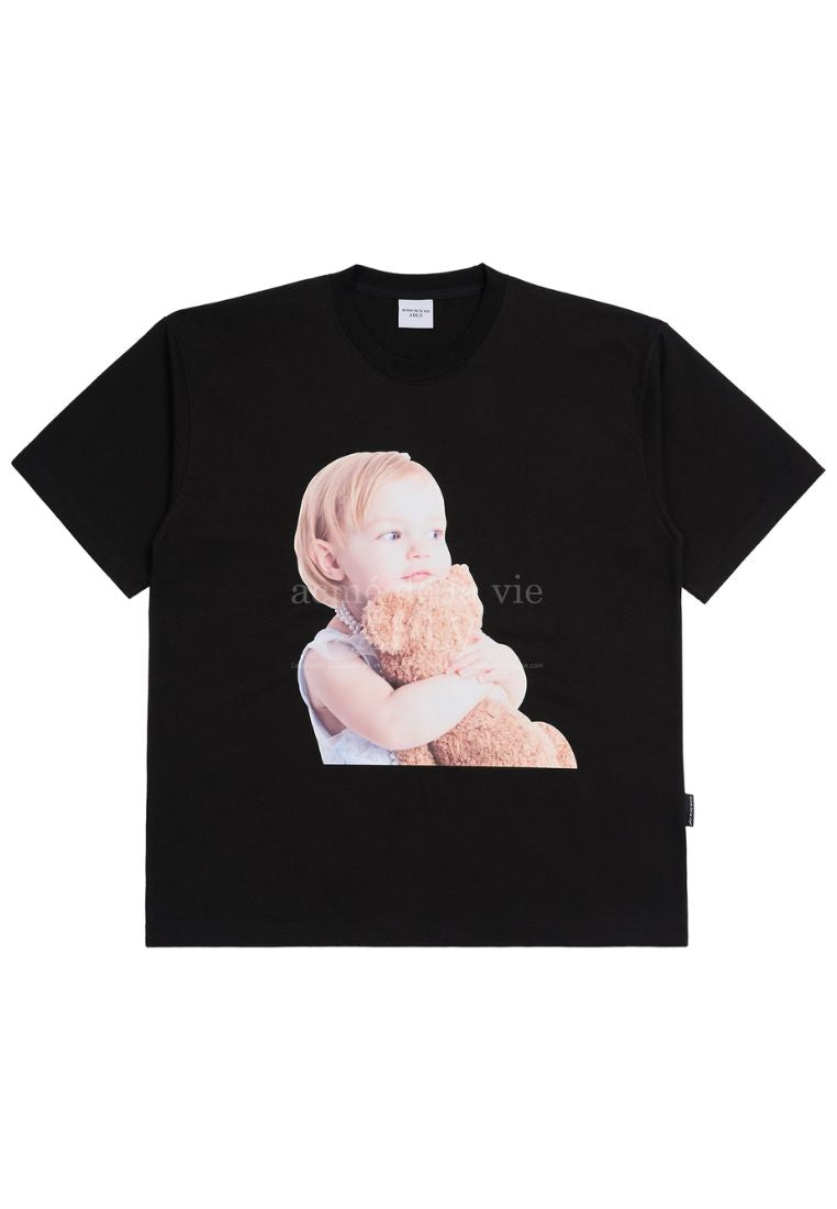 Baby Face Pearl Necklace Girl Short Sleeve T-Shirt Black