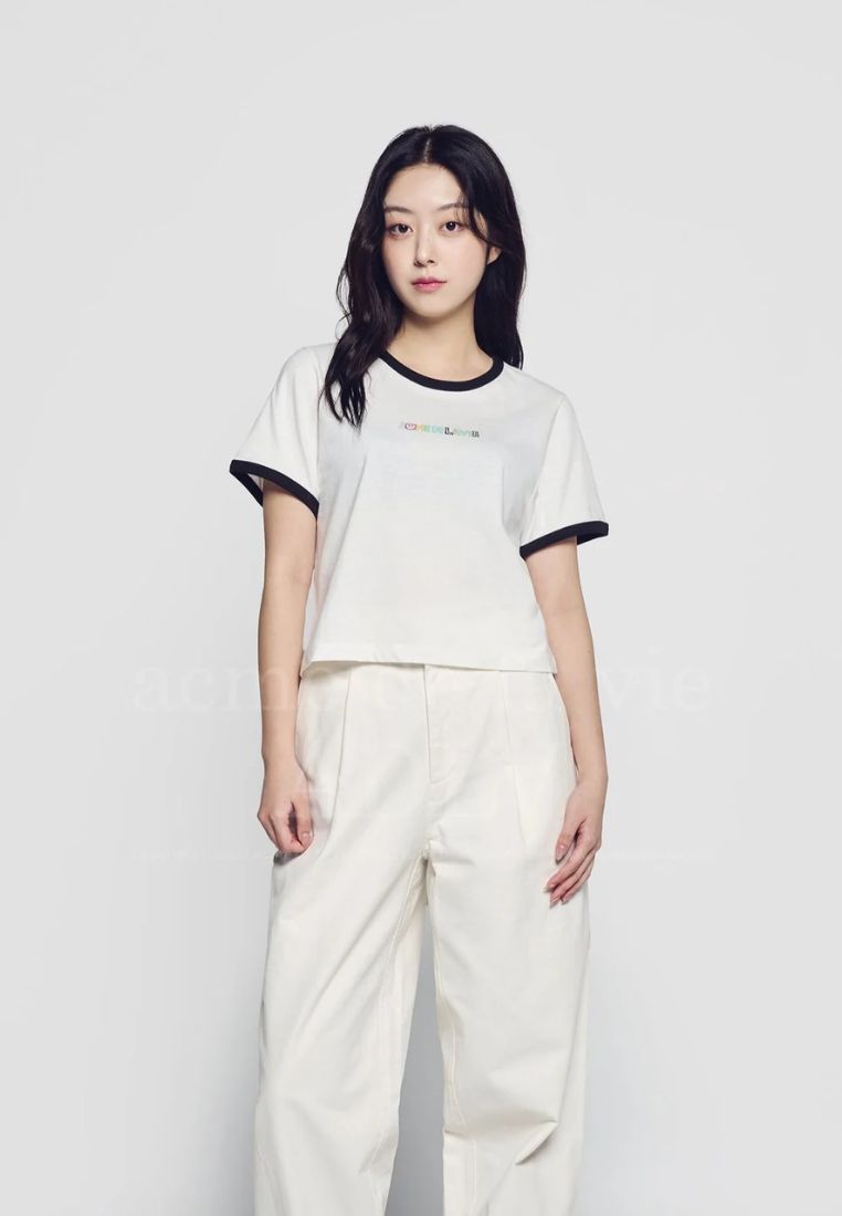 Belly Collage Logo Crop Short Sleeve T- Shirt Cream