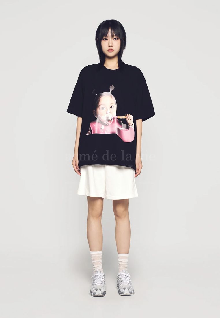 Brushing Teeth Girl Baby Face Short Sleeve T-Shirt Black
