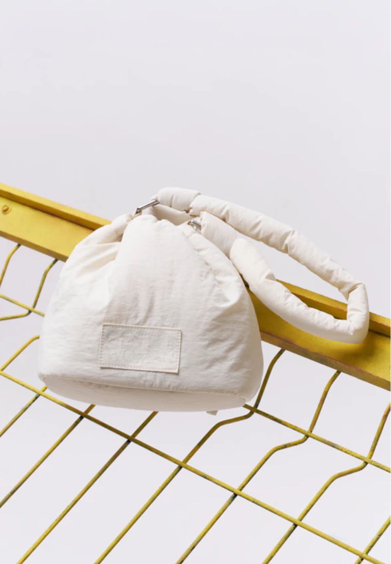 Bucket Hobo Bag Cream