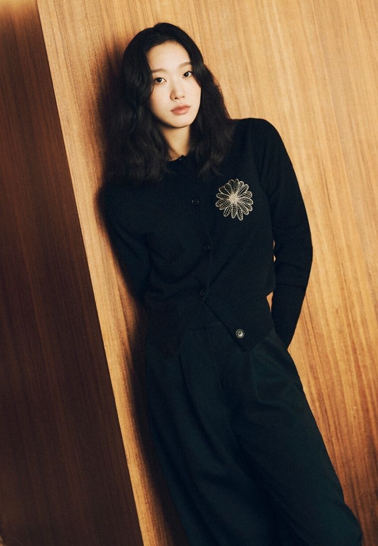 Cashmere Blended Cardigan Round Neck Black Latte
