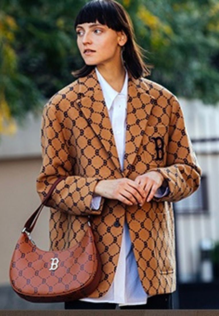 Dia MONOGRAM PU Embo L-Hobo Bag BOSTON REDSOX brown