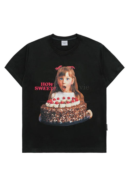 Chocolate Cake Girl Lettering Baby Face Short Sleeve T-Shirt Black