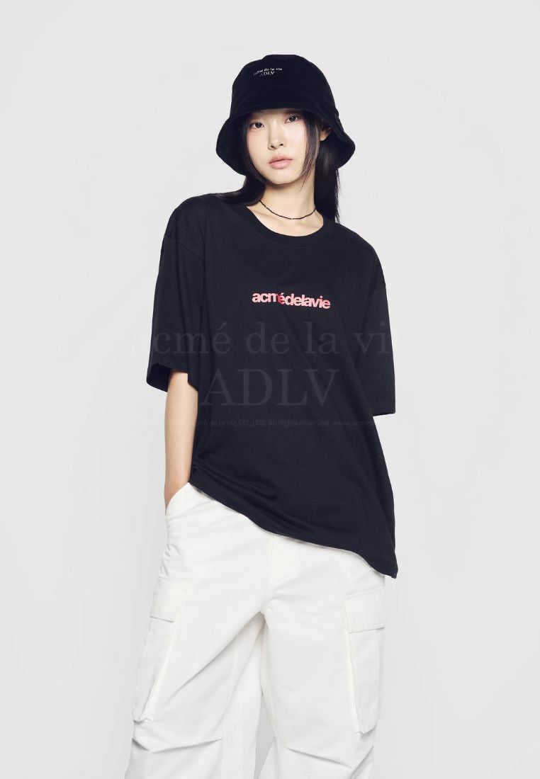 Connect Logo Basic Short Sleeve T-Shirt Black
