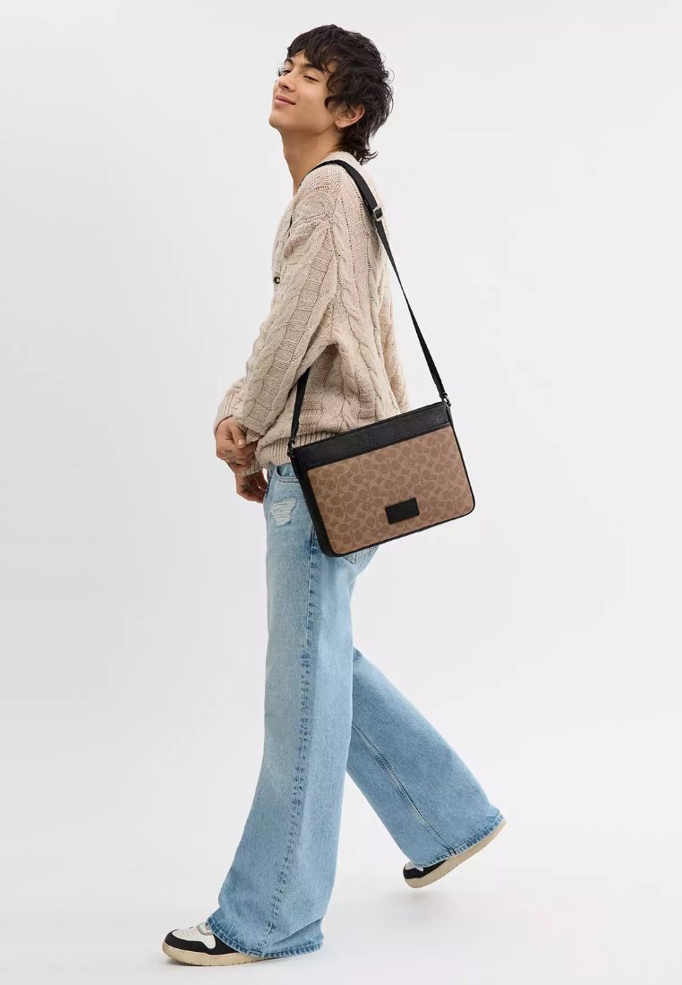 District Crossbody Bag Tan Black