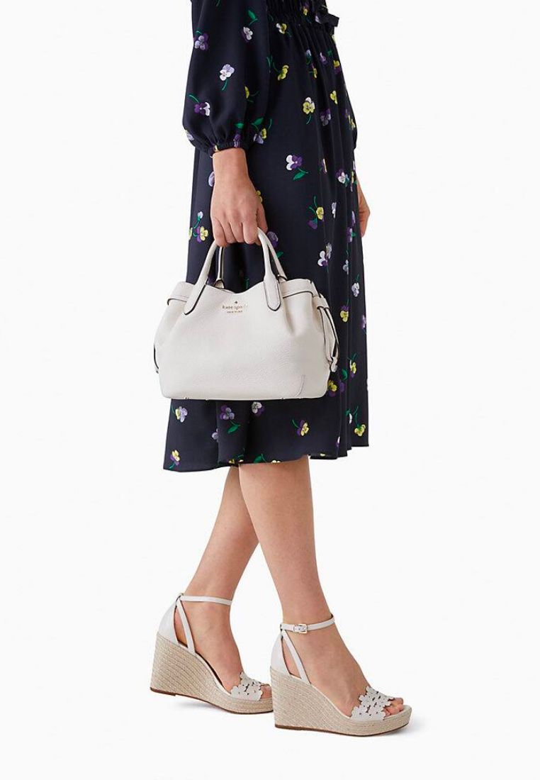 Dumpling Small Satchel Parchment